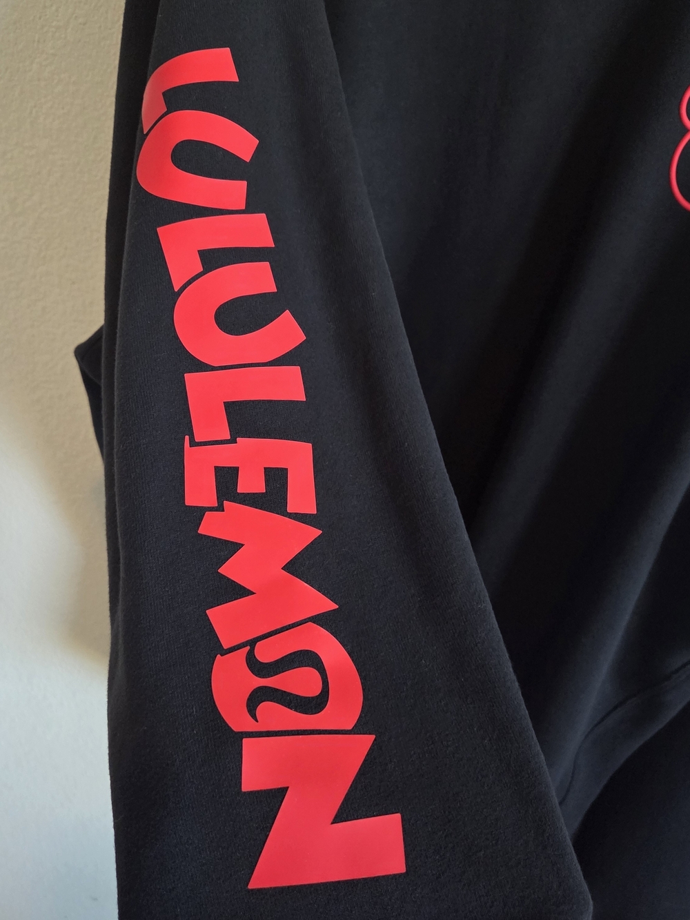 Disney x Lululemon Steady State Crewneck Sweatshirt 2xl 3xl Mickey Black And Red - Picture 4 of 16